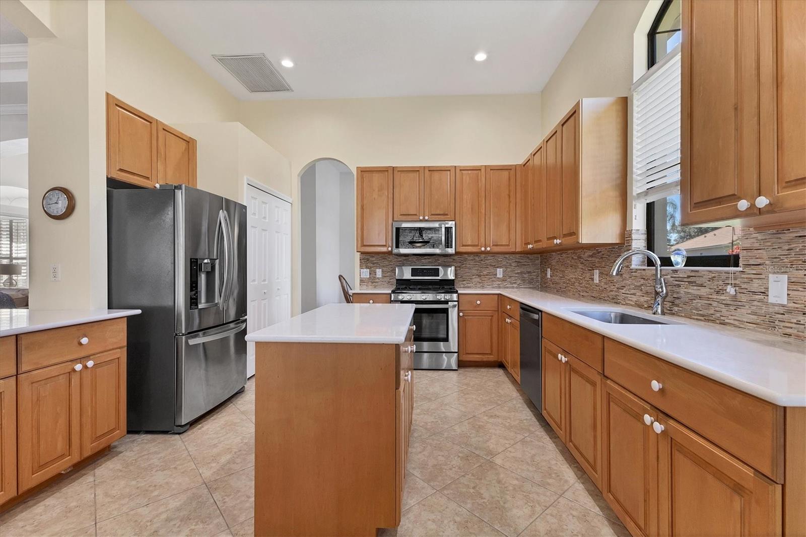 Image 26 of 86 For 13861 Siena Loop