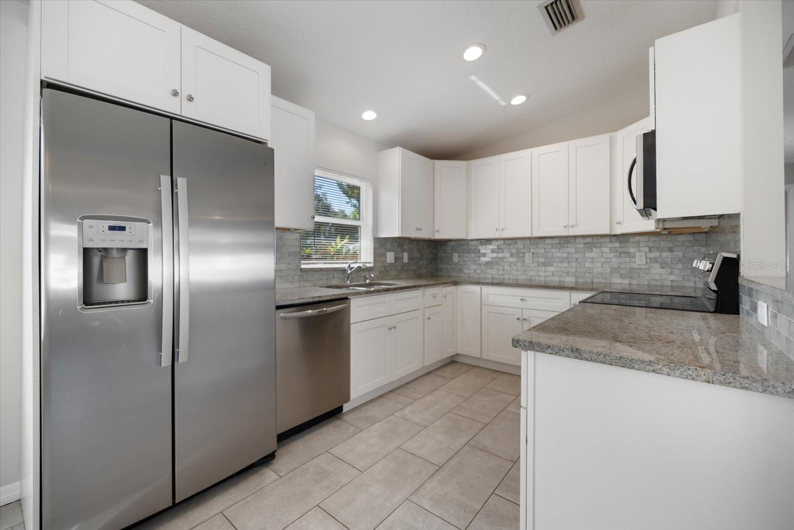 Image 11 of 43 For 163 Pennsylvania Avenue