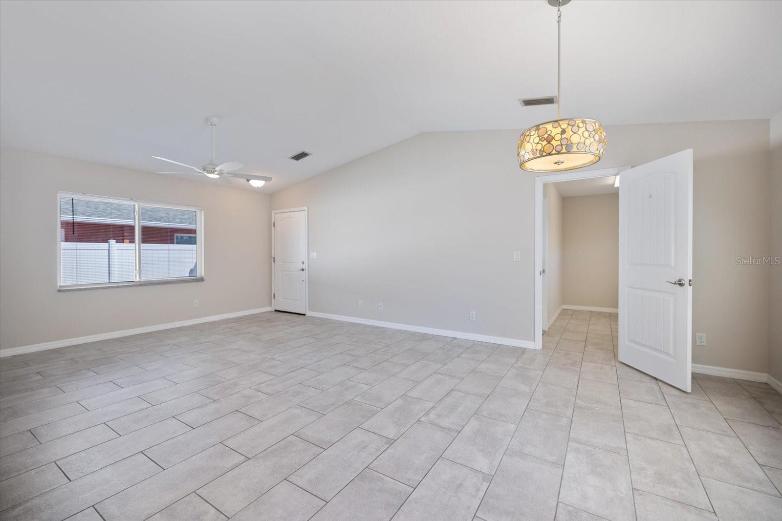 Image 3 of 43 For 163 Pennsylvania Avenue