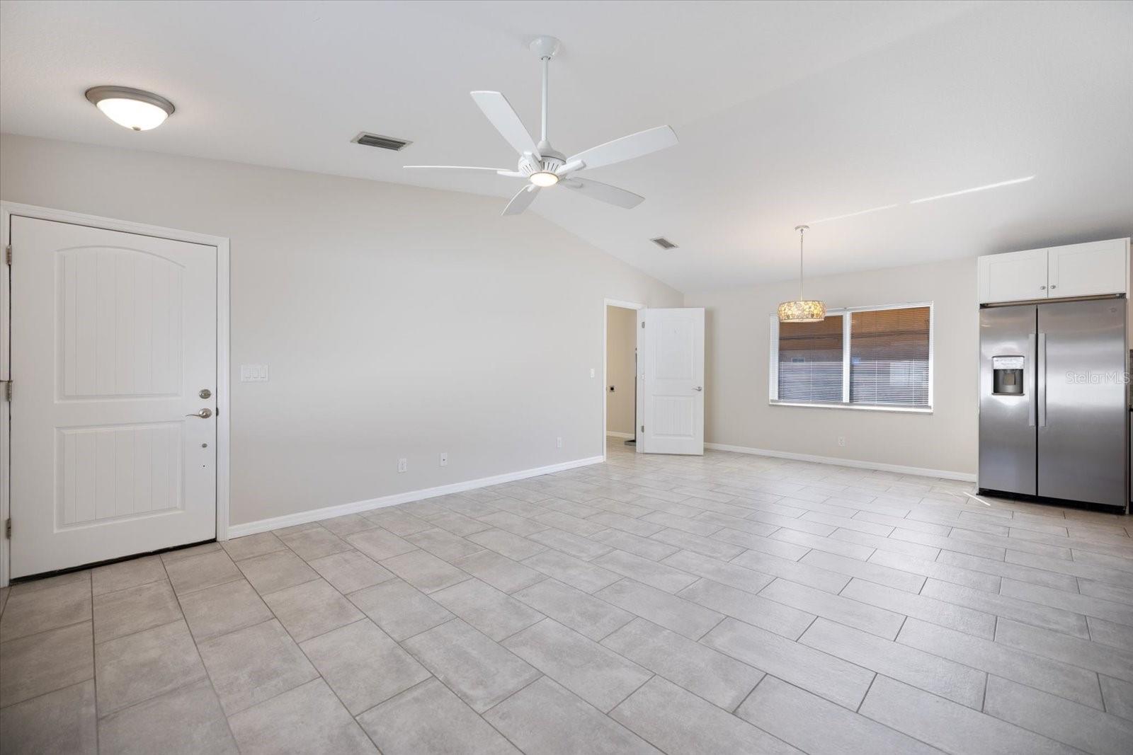 Image 6 of 43 For 163 Pennsylvania Avenue