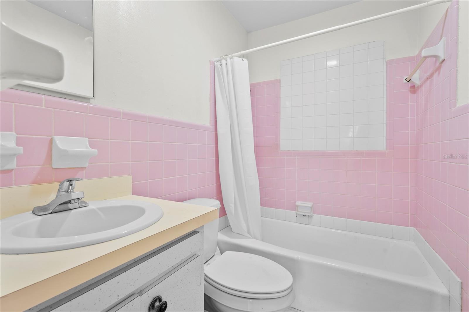 Image 18 of 37 For 1903 24th Street