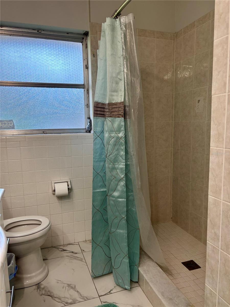 Image 21 of 45 For 1214 21st Street W