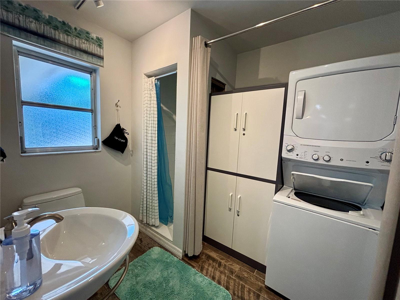 Image 32 of 45 For 1214 21st Street W