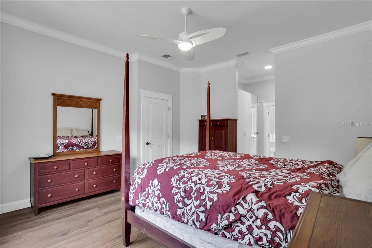 Image 32 of 45 For 4701 50th Avenue W