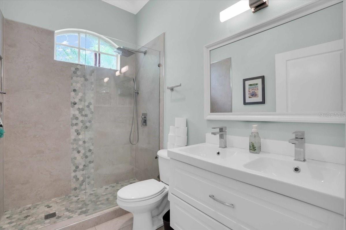 Image 36 of 45 For 4701 50th Avenue W