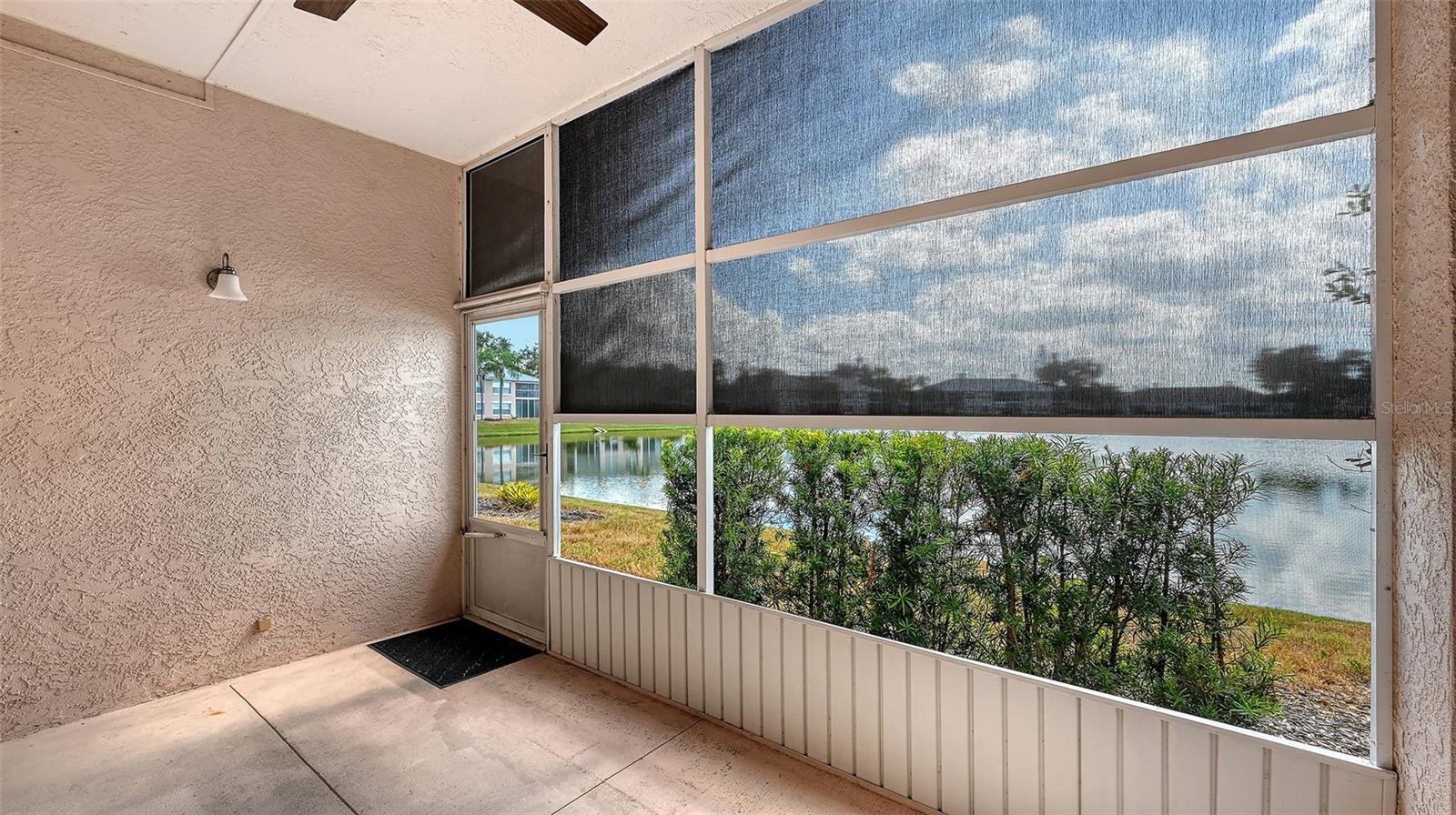 Image 18 of 64 For 4207 Caddie Drive E 104