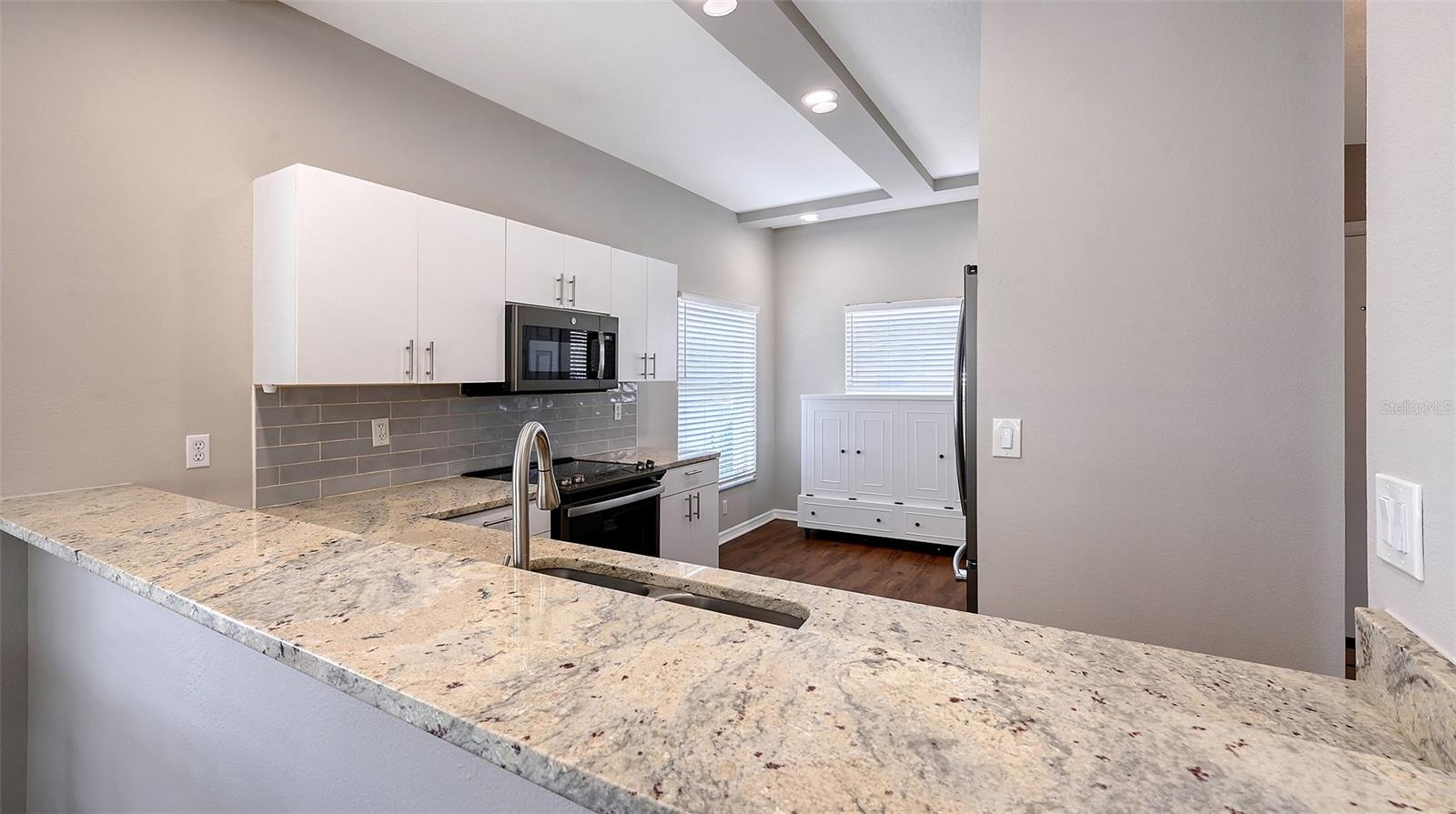 Image 21 of 64 For 4207 Caddie Drive E 104