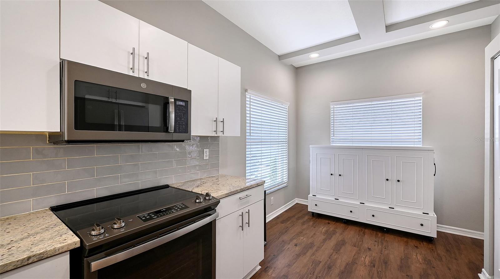 Image 23 of 64 For 4207 Caddie Drive E 104