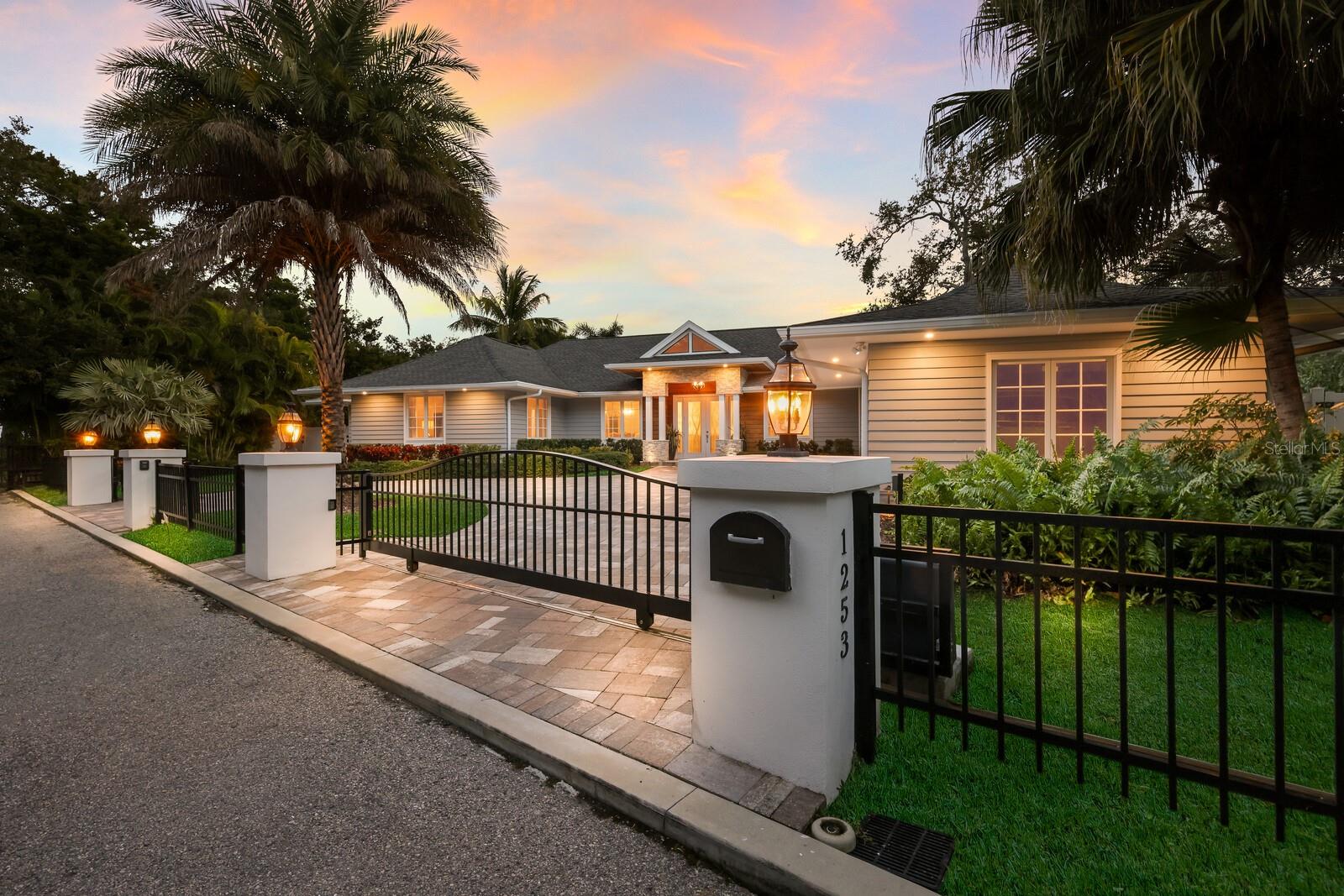 Details for 1253 Basin Lane, SARASOTA, FL 34242