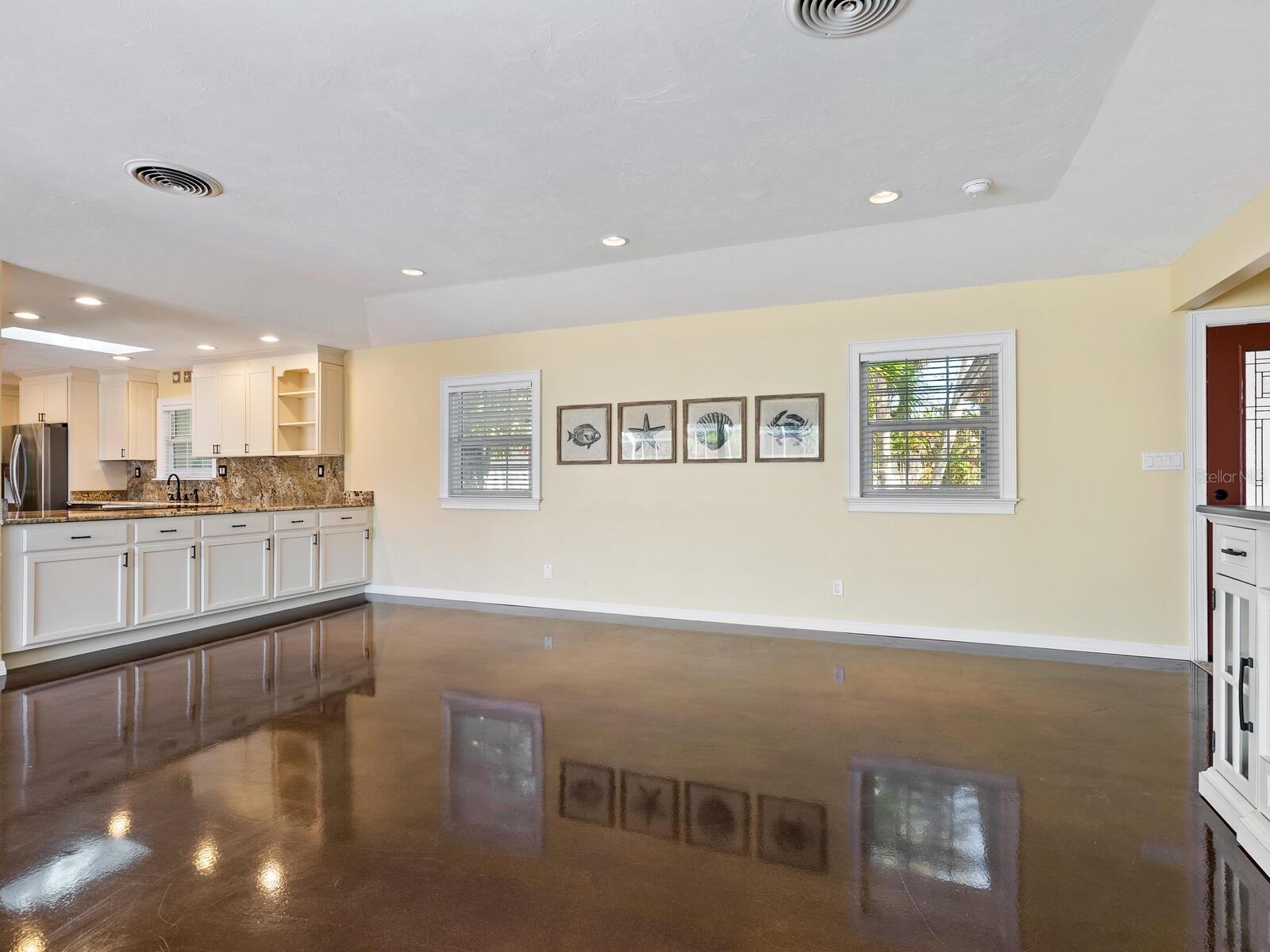 Image 10 of 37 For 1248 Northport Drive