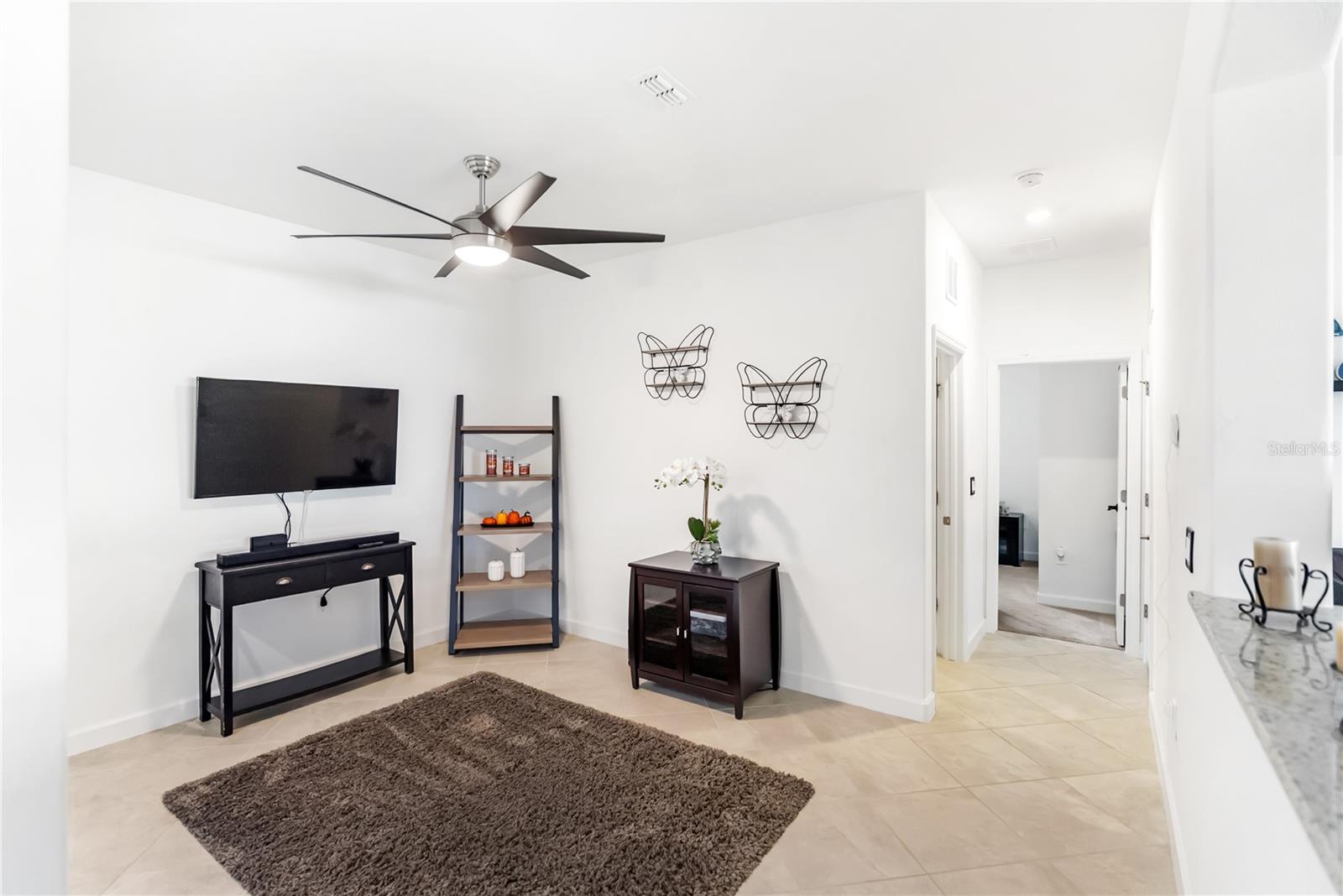 Image 6 of 57 For 4889 Seafoam Trail