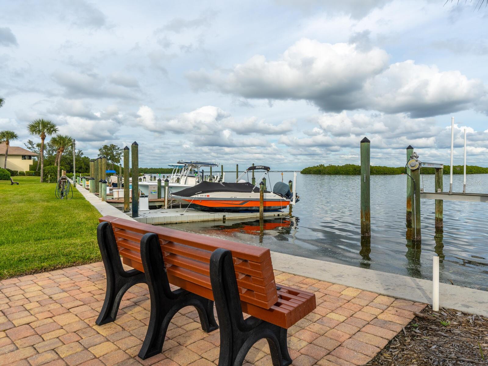 Image 37 of 45 For 3115 Gulf Of Mexico Drive 304