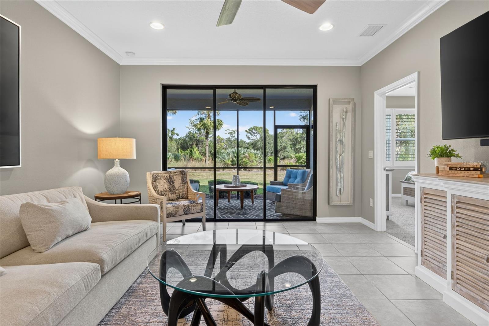 Image 24 of 85 For 13816 Messina Loop 104