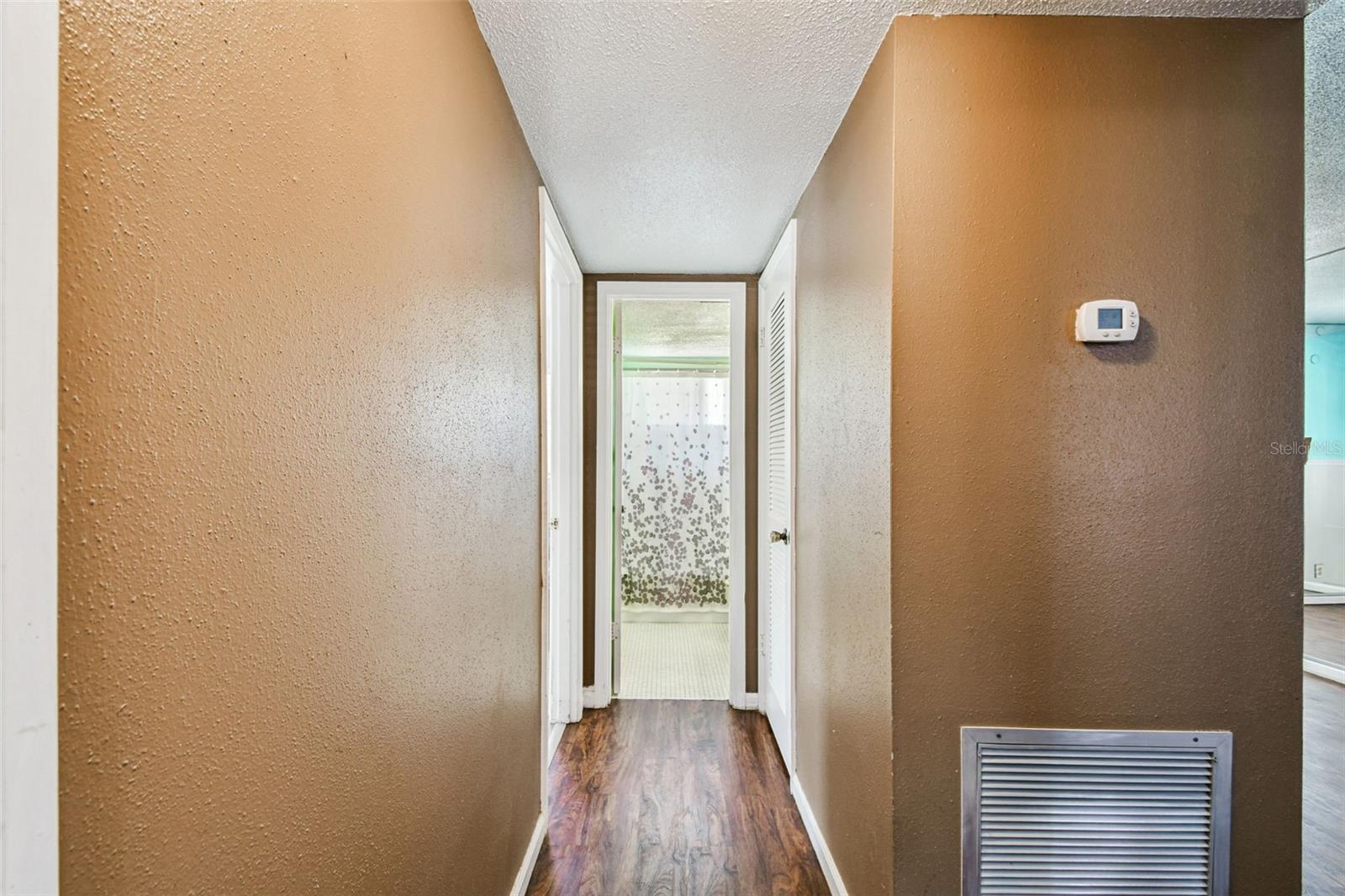 Image 22 of 54 For 4507 9th Street W E1