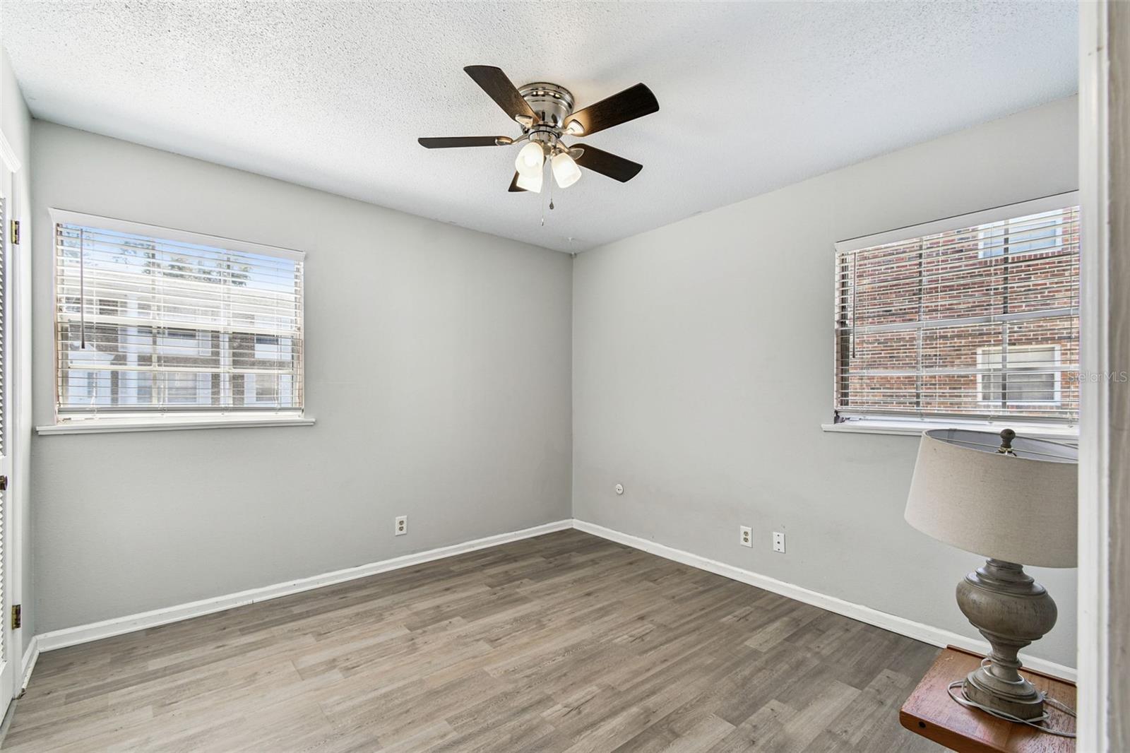 Image 24 of 54 For 4507 9th Street W E1