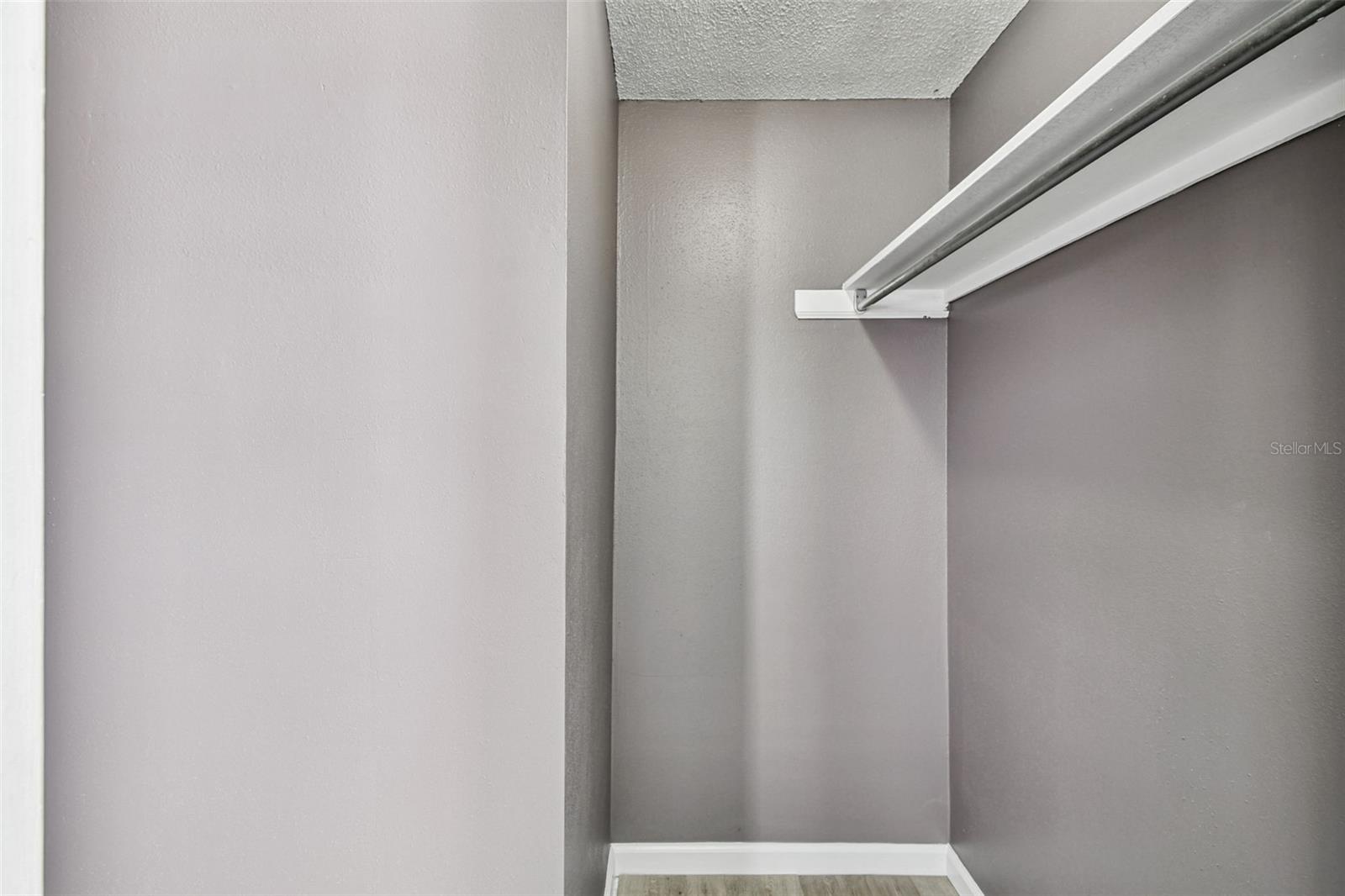 Image 27 of 54 For 4507 9th Street W E1