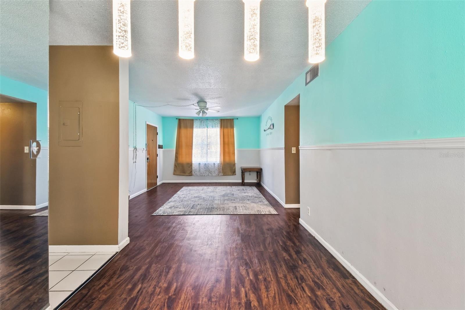 Image 8 of 54 For 4507 9th Street W E1