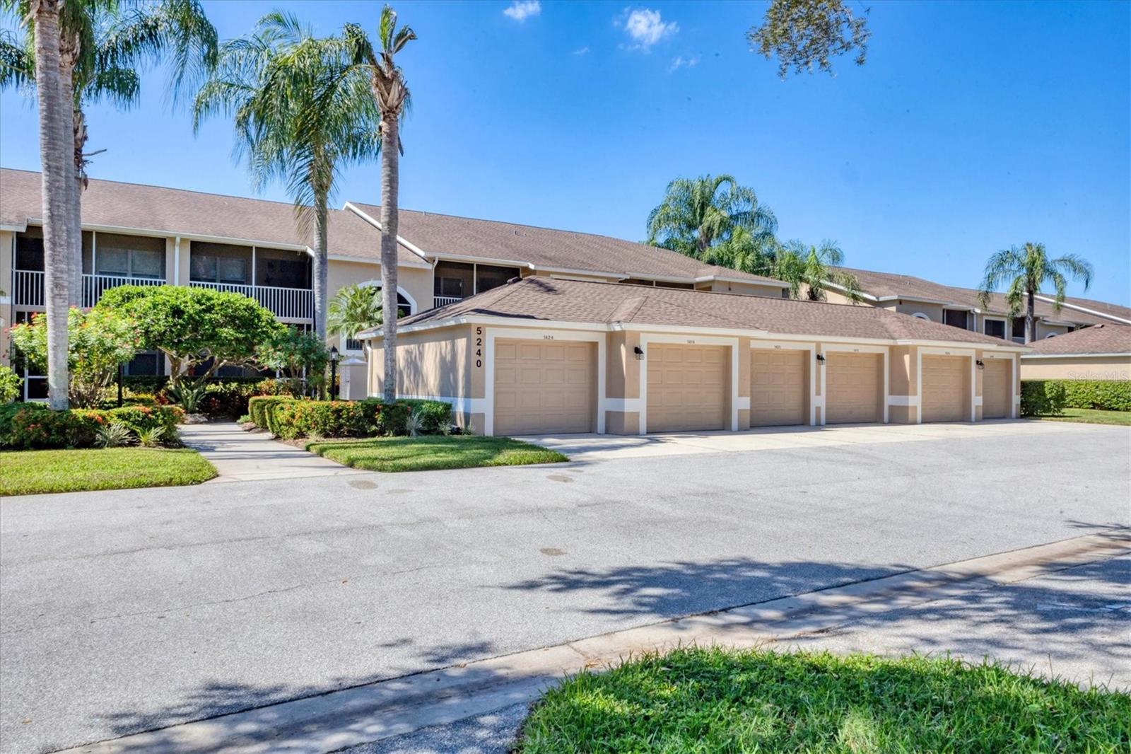 Image 7 of 85 For 5240 Hyland Hills Avenue 1426