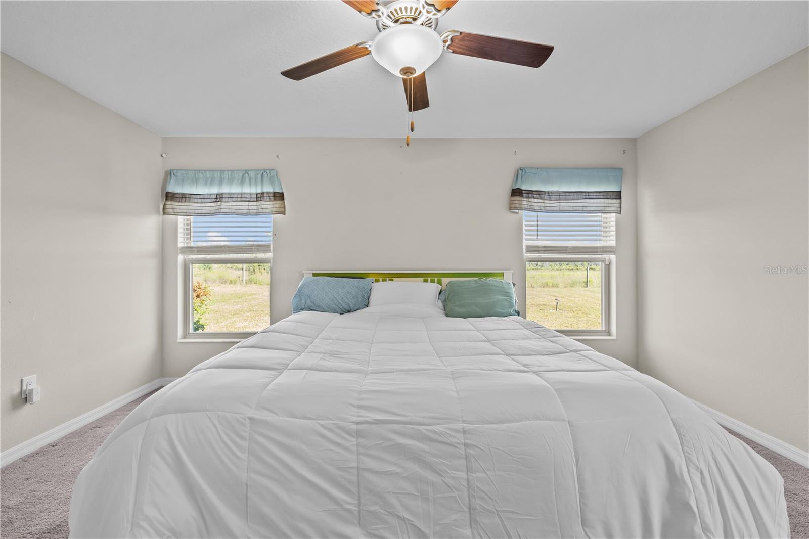 Image 15 of 47 For 4485 Eternal Prince Drive