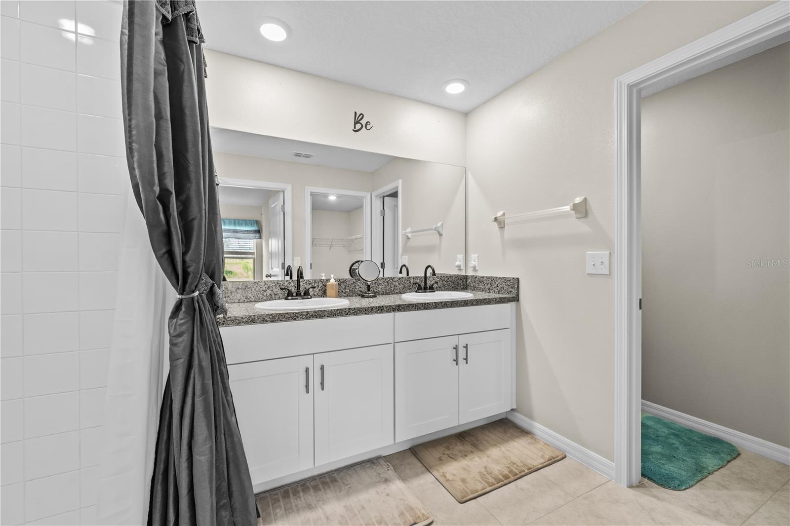 Image 19 of 47 For 4485 Eternal Prince Drive