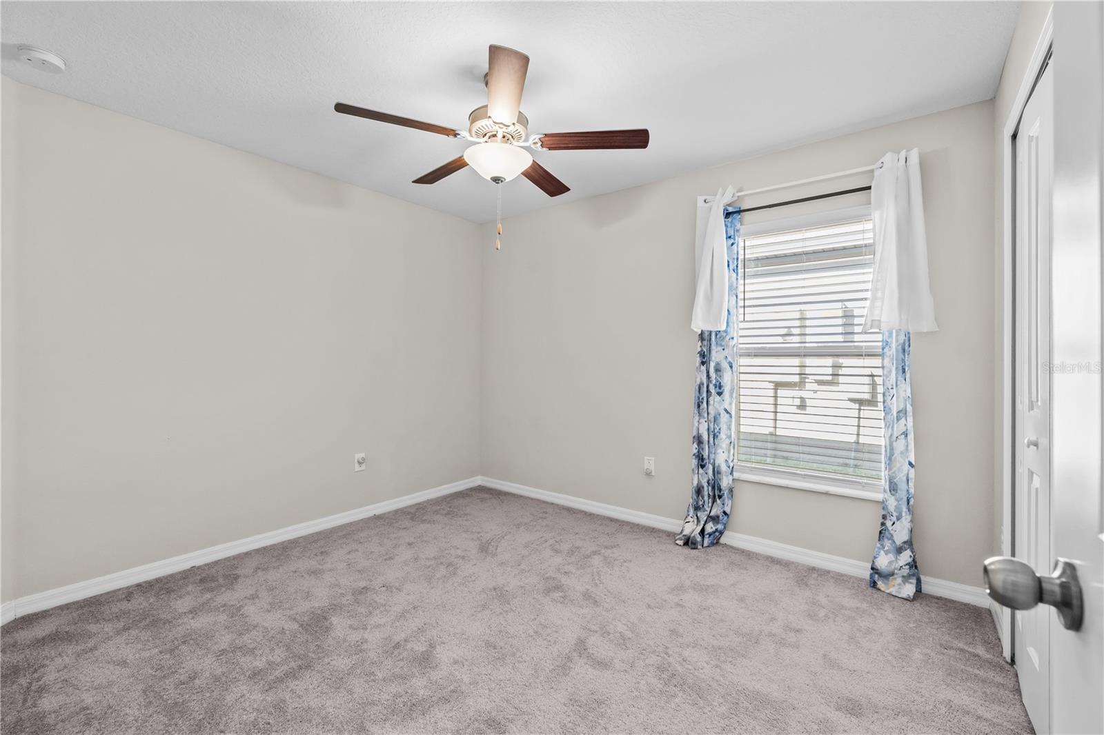 Image 27 of 47 For 4485 Eternal Prince Drive