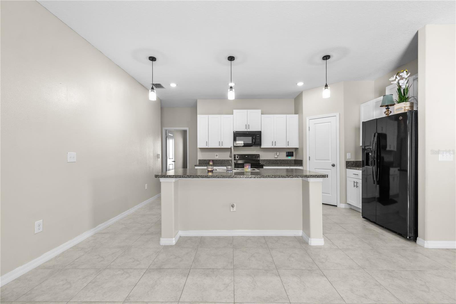 Image 4 of 47 For 4485 Eternal Prince Drive