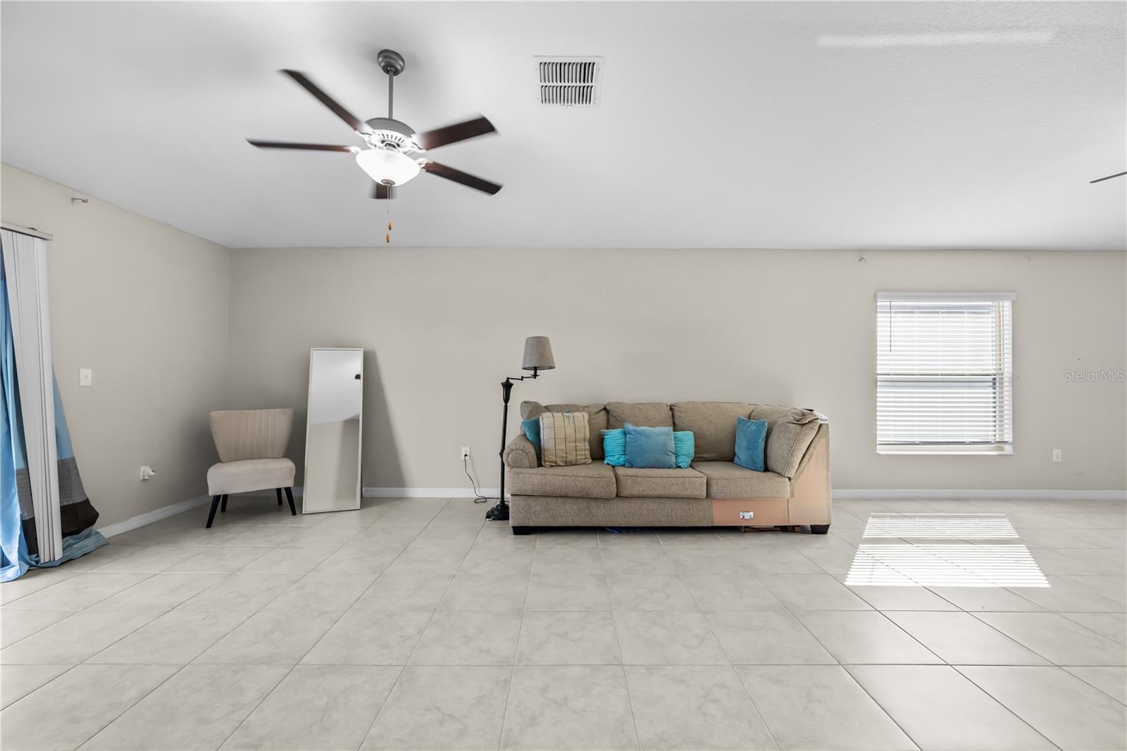 Image 6 of 47 For 4485 Eternal Prince Drive