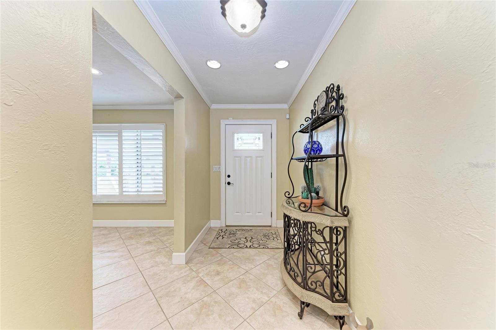 Image 12 of 77 For 724 Hillcrest Drive