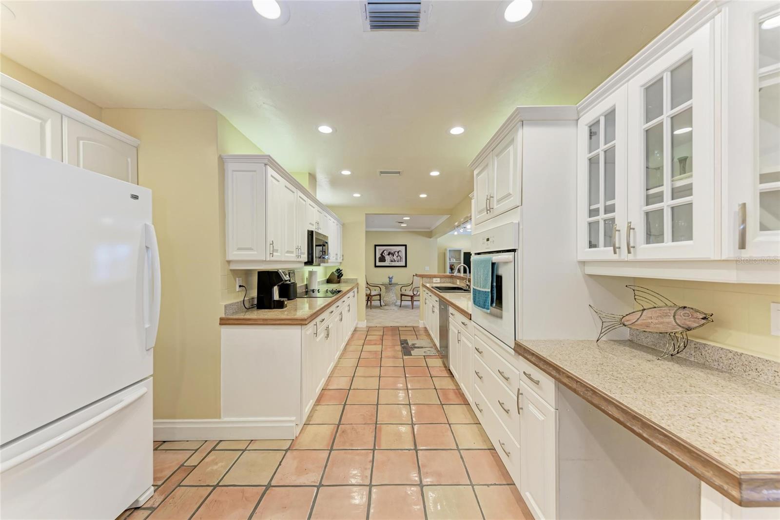 Image 30 of 77 For 724 Hillcrest Drive