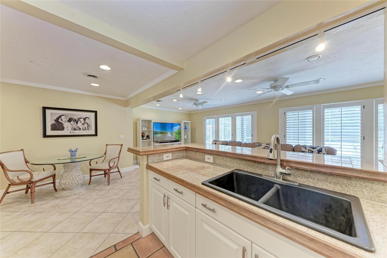 Image 32 of 77 For 724 Hillcrest Drive