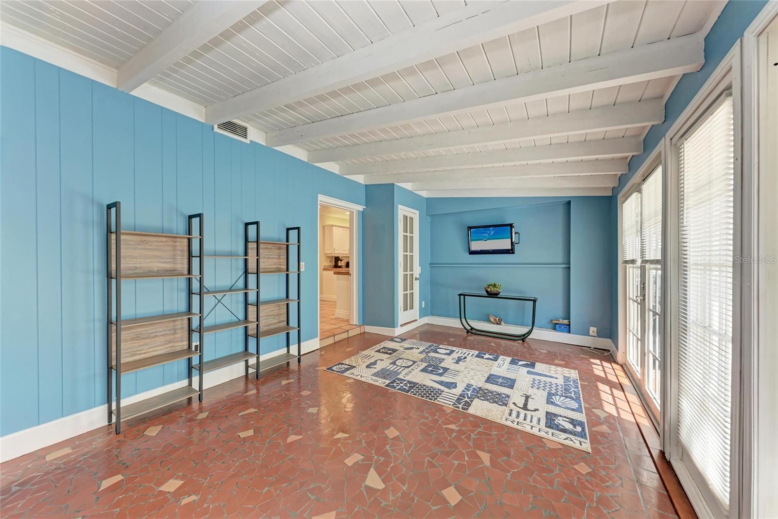 Image 47 of 77 For 724 Hillcrest Drive