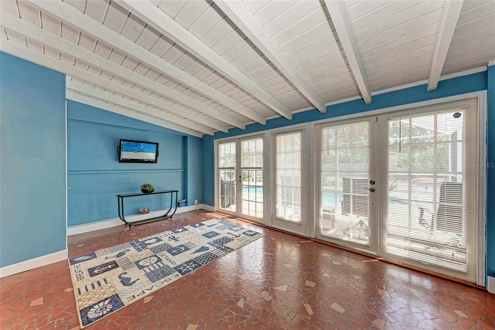 Image 48 of 77 For 724 Hillcrest Drive