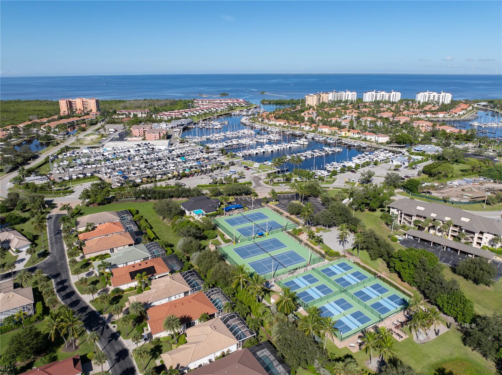 Image 15 of 58 For 112 Islamorada Boulevard