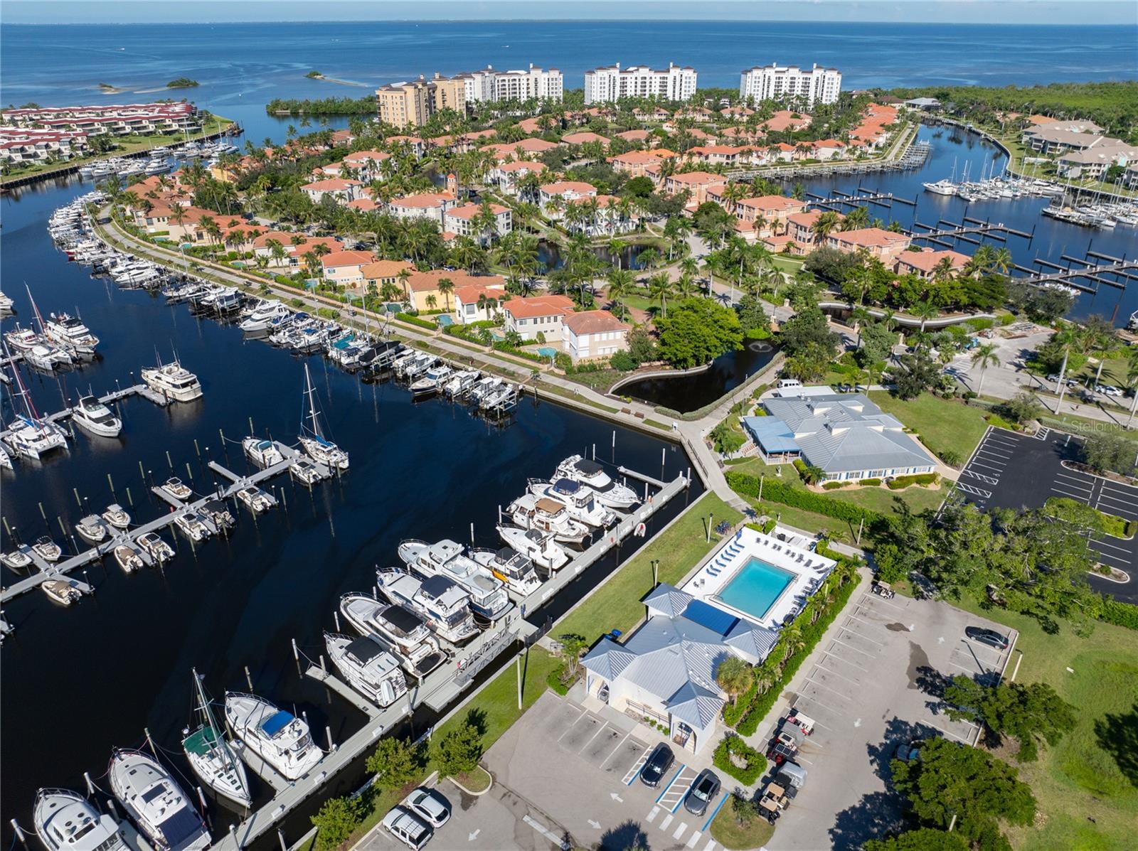 Image 17 of 58 For 112 Islamorada Boulevard