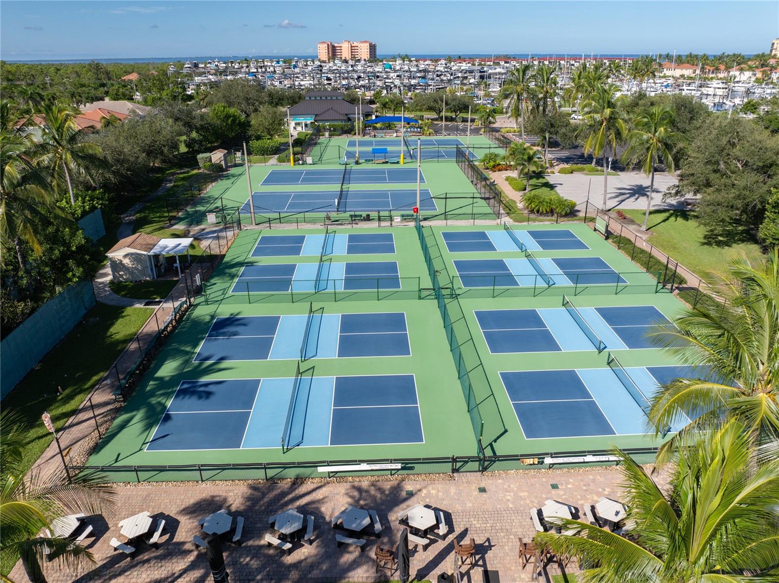 Image 20 of 58 For 112 Islamorada Boulevard