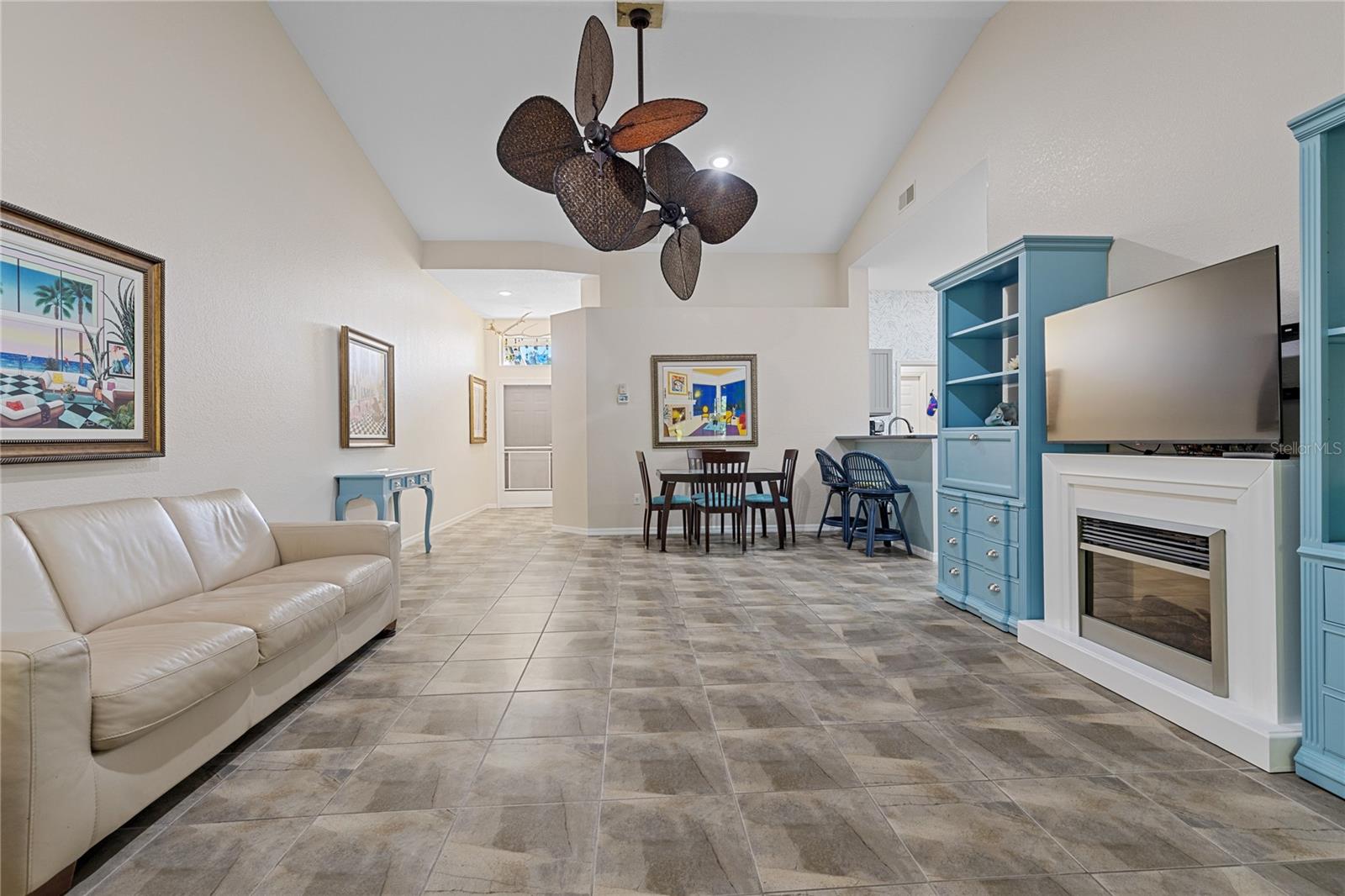 Image 23 of 58 For 112 Islamorada Boulevard