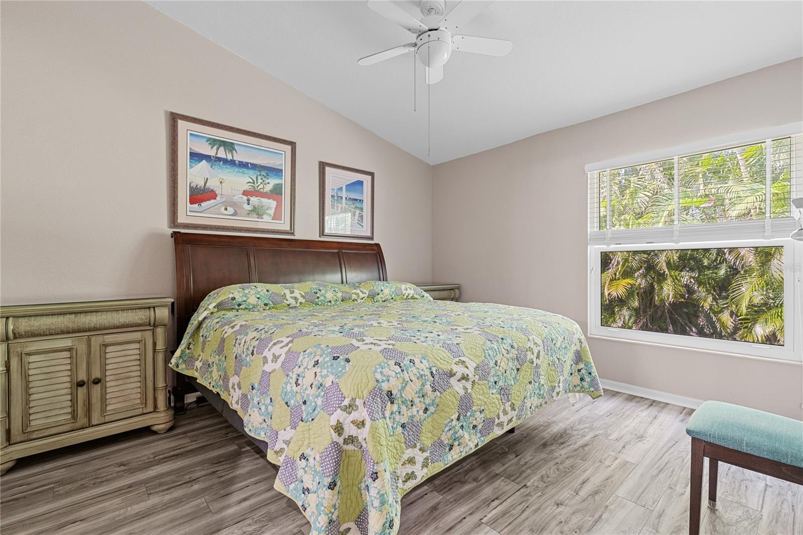 Image 34 of 58 For 112 Islamorada Boulevard