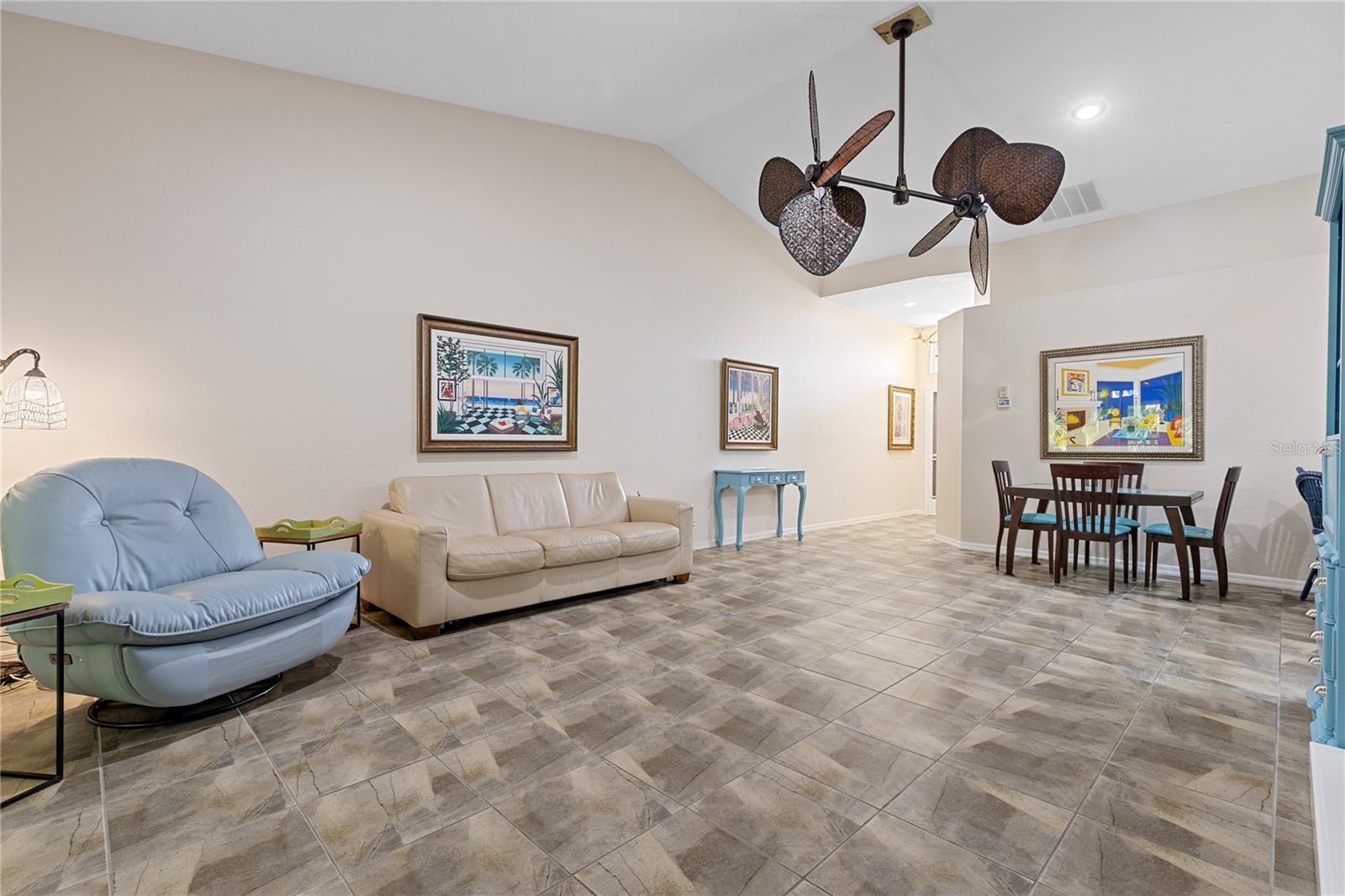 Image 42 of 58 For 112 Islamorada Boulevard