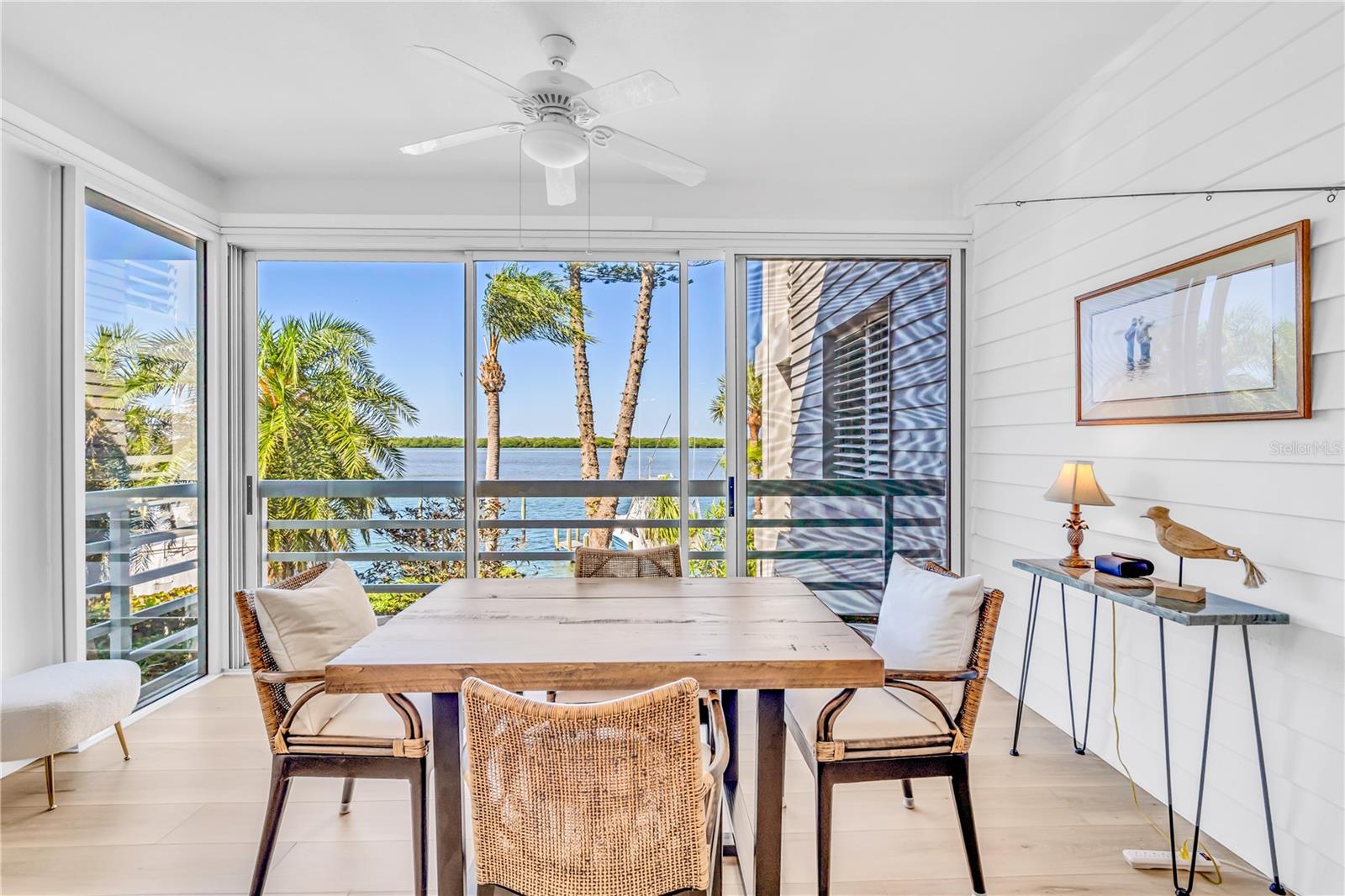 Image 15 of 40 For 615 Dream Island Place 201