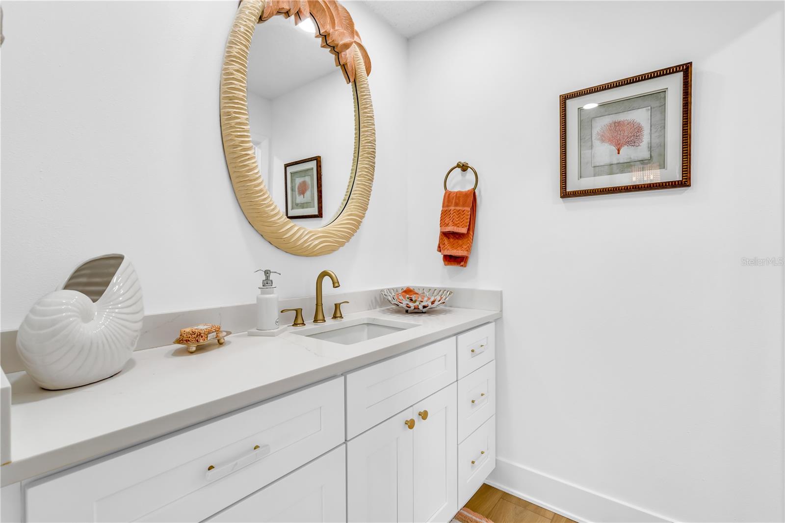 Image 27 of 40 For 615 Dream Island Place 201