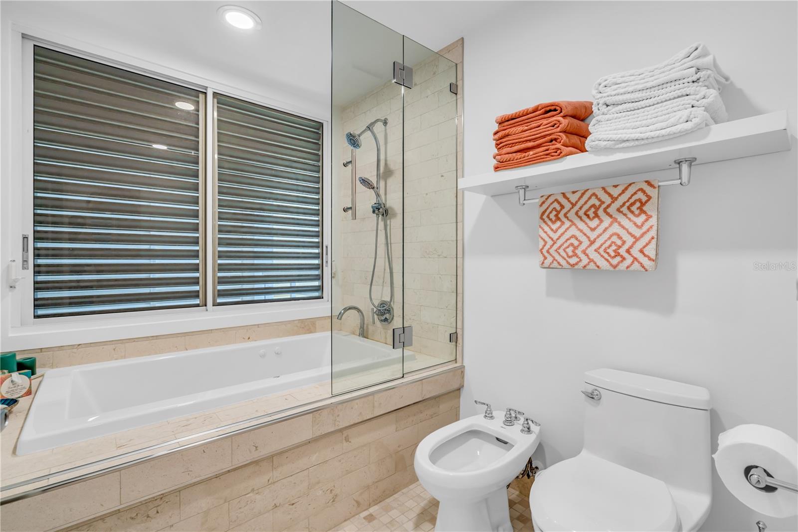 Image 28 of 40 For 615 Dream Island Place 201