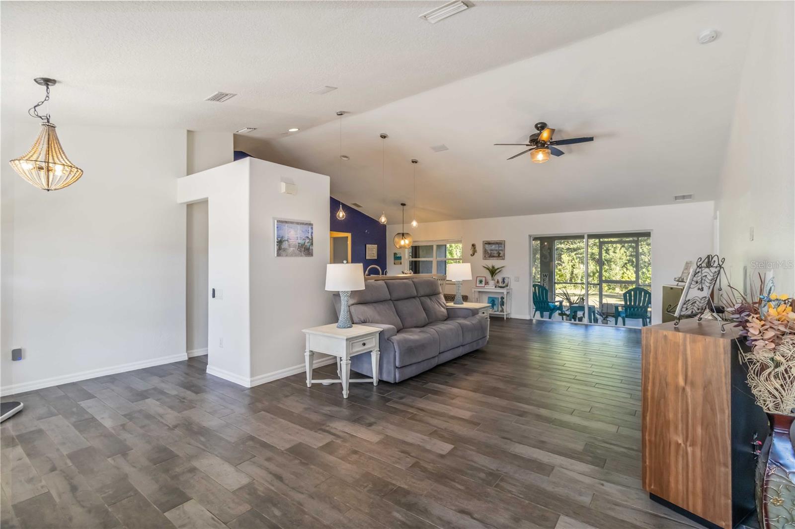 Image 8 of 40 For 1639 Lace Terrace