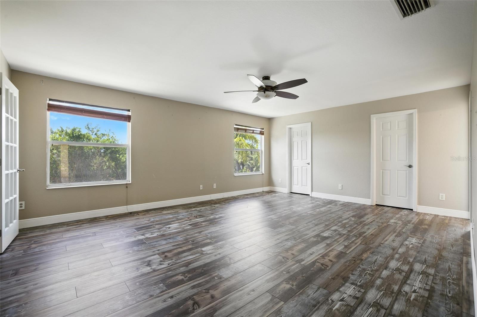 Image 14 of 43 For 9010 Gladiolus Preserve Circle