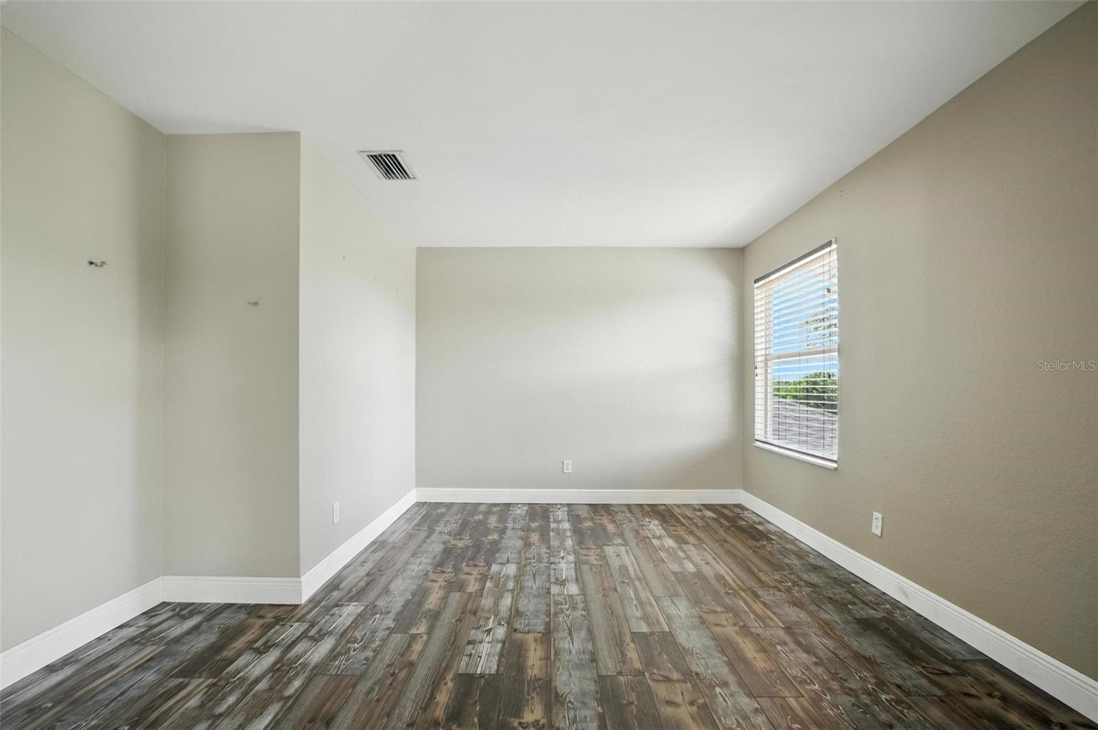 Image 16 of 43 For 9010 Gladiolus Preserve Circle