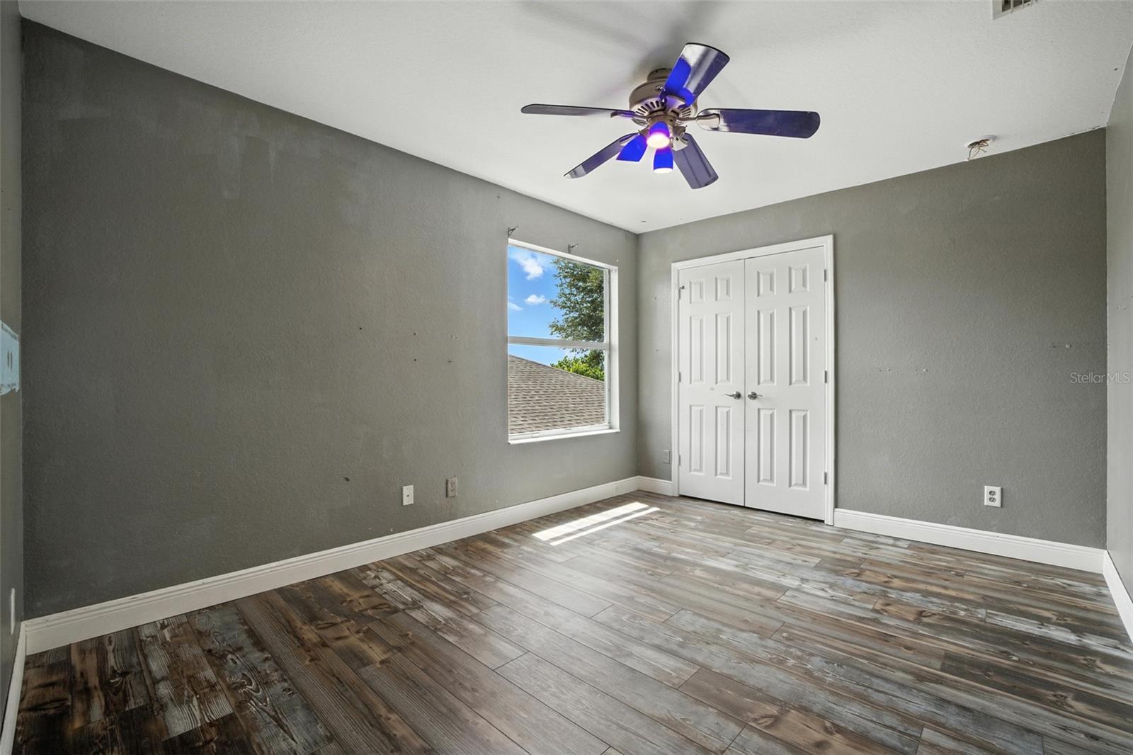 Image 25 of 43 For 9010 Gladiolus Preserve Circle