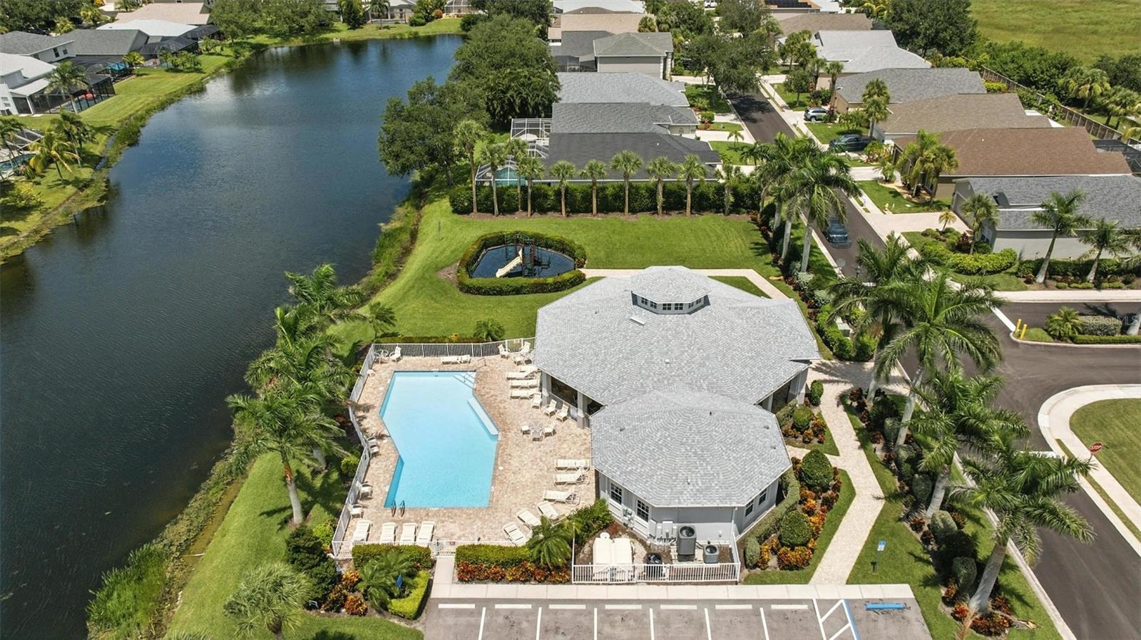 Image 32 of 43 For 9010 Gladiolus Preserve Circle