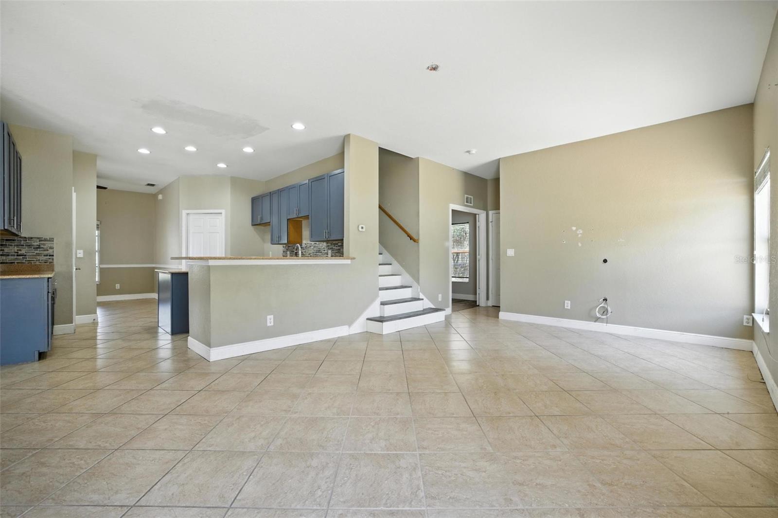 Image 9 of 43 For 9010 Gladiolus Preserve Circle