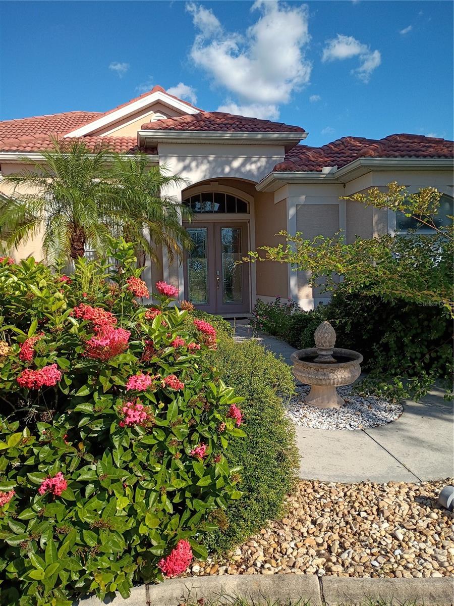 Listing Details for 5615 Eastwind Drive, SARASOTA, FL 34233