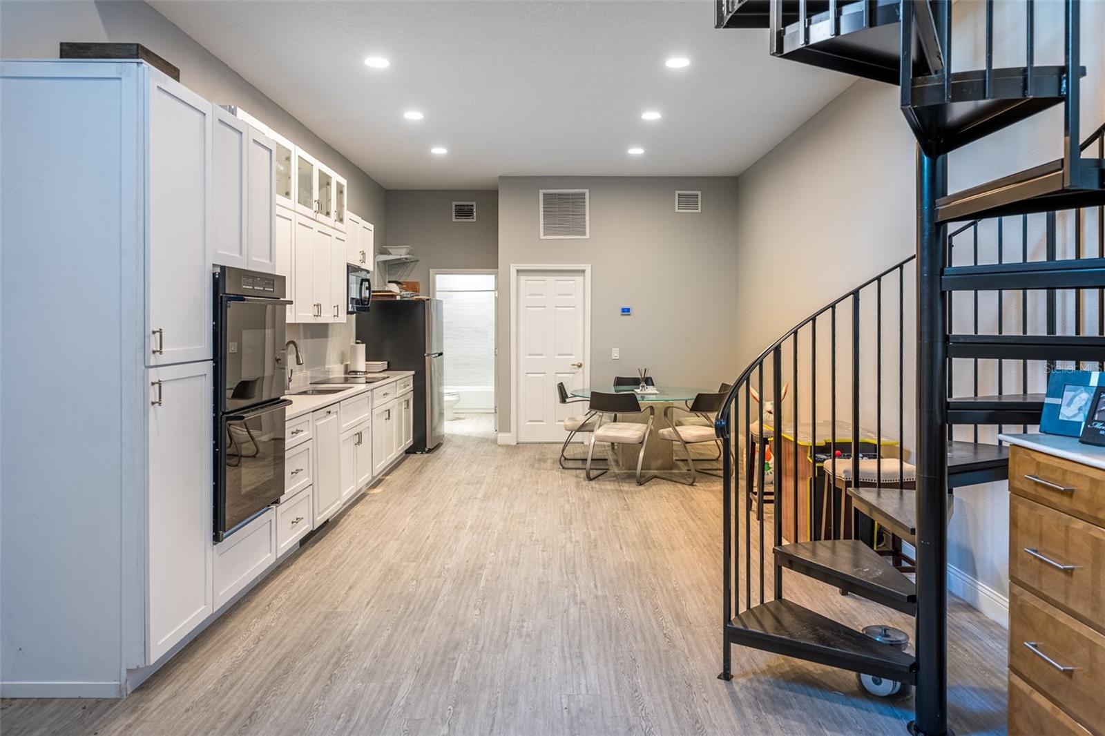 Image 5 of 50 For 32715 Singletary Road