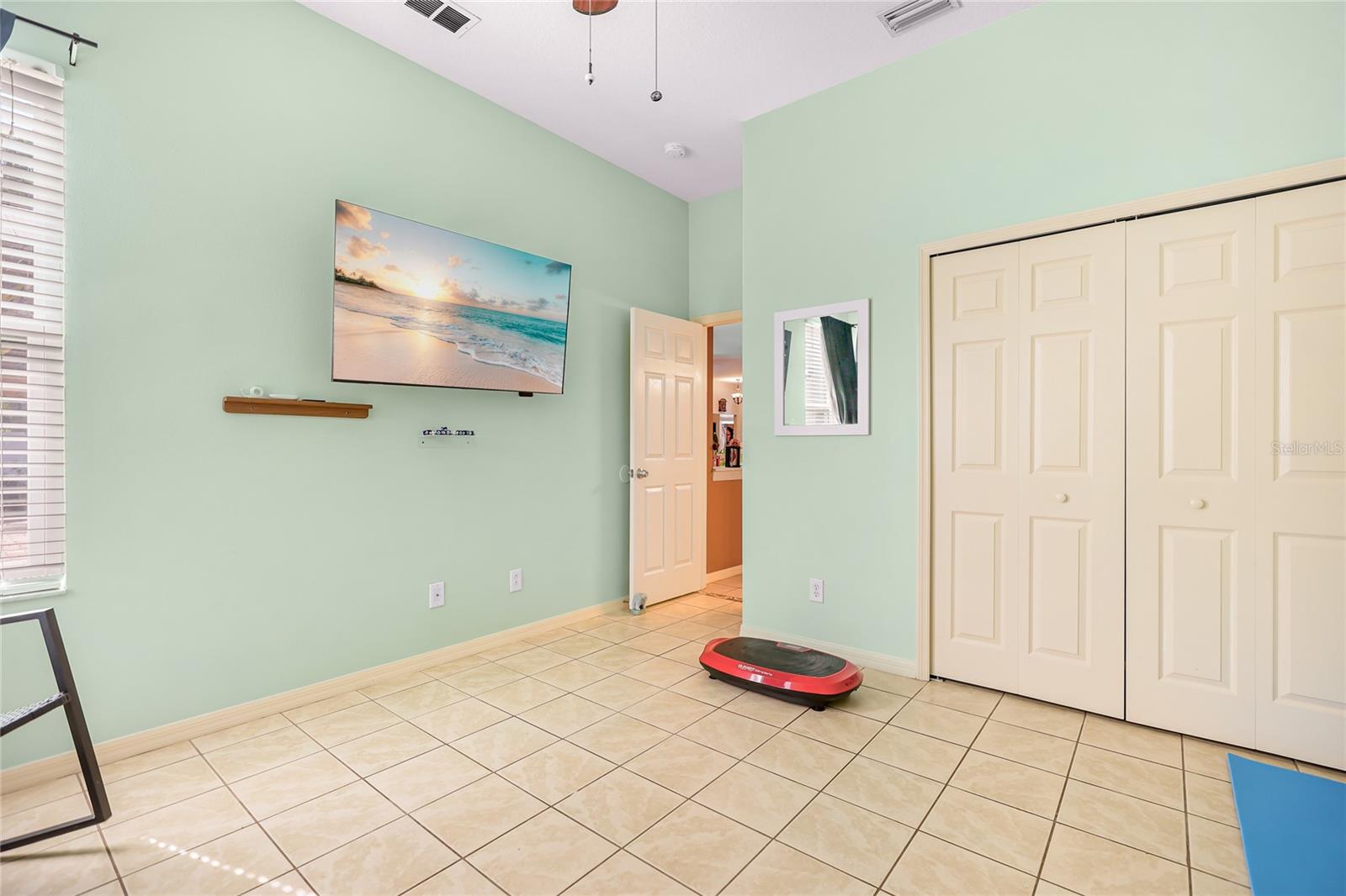 Image 26 of 50 For 6123 39th Court E